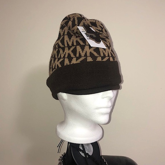 Michael Kors Other - brown & beige Michael Kors beanie hat AUTHENTIC ~ NWT 🤎